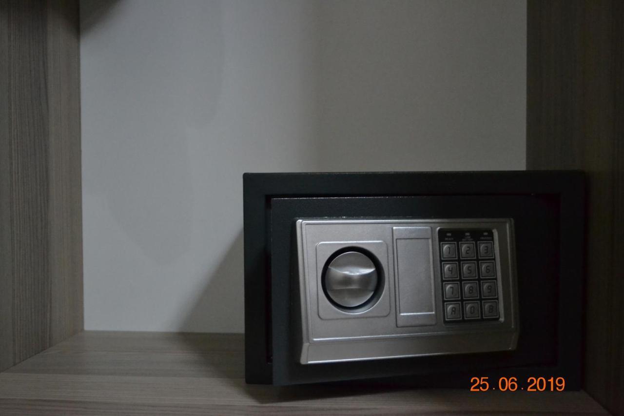 George Hotel ティビリシ エクステリア 写真