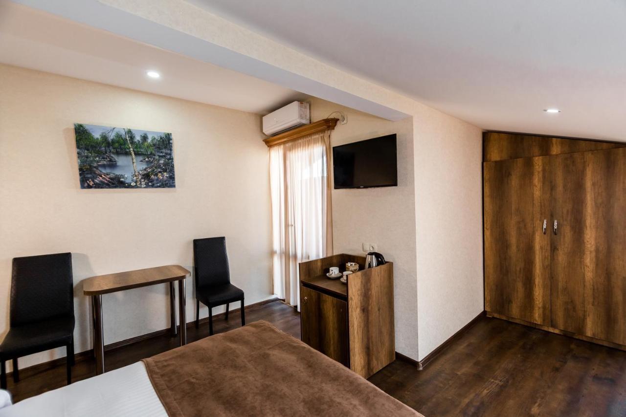 George Hotel ティビリシ エクステリア 写真