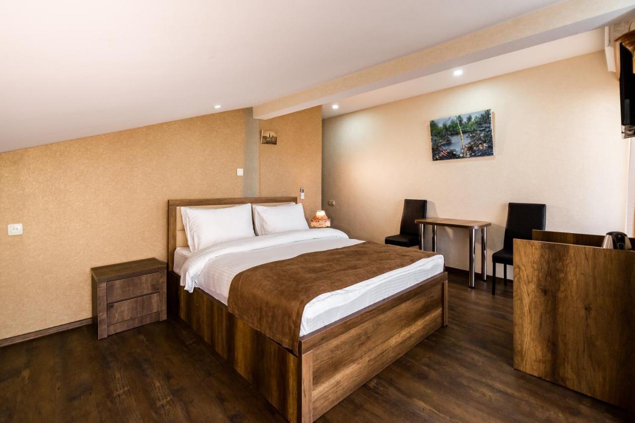 George Hotel ティビリシ エクステリア 写真
