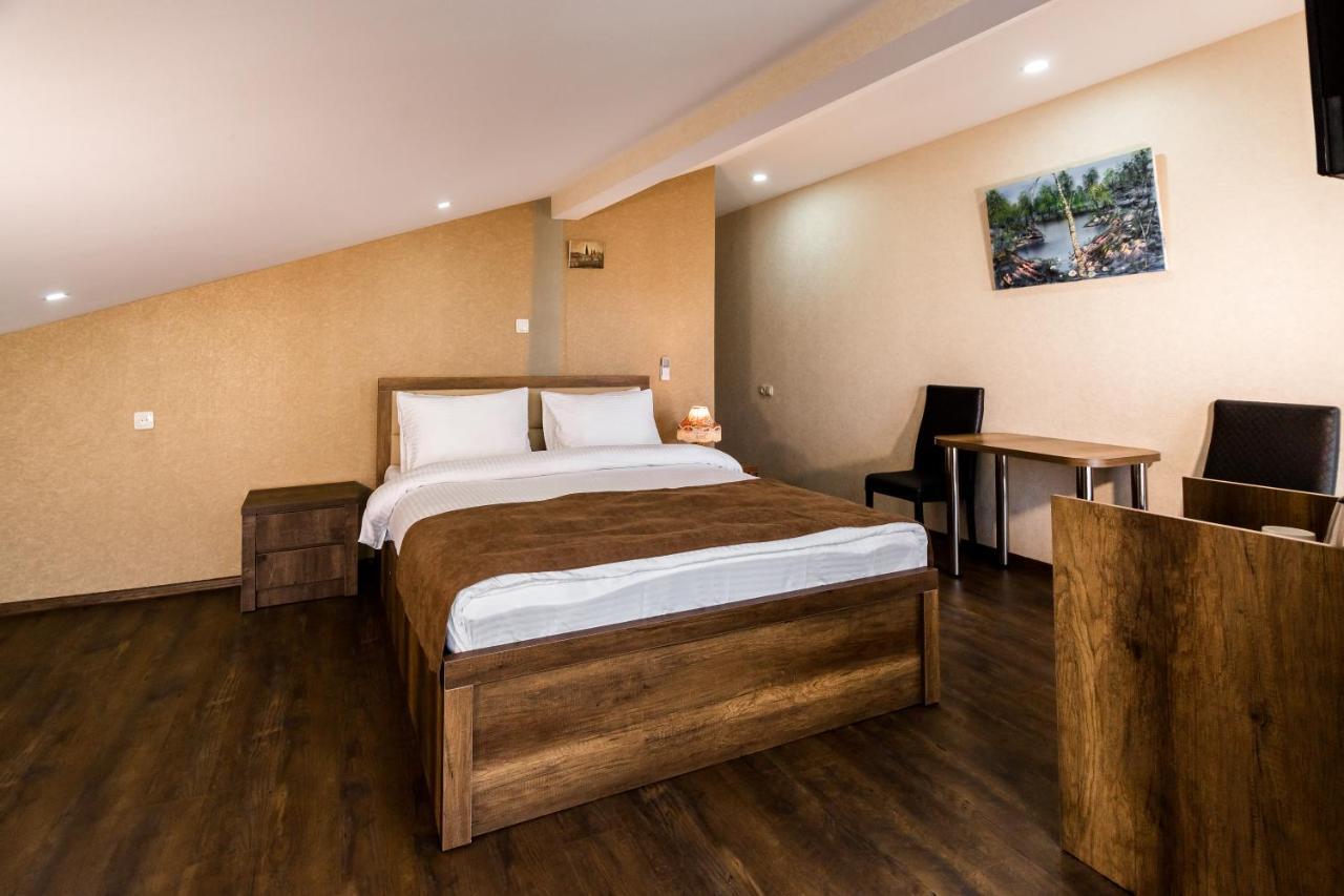 George Hotel ティビリシ エクステリア 写真