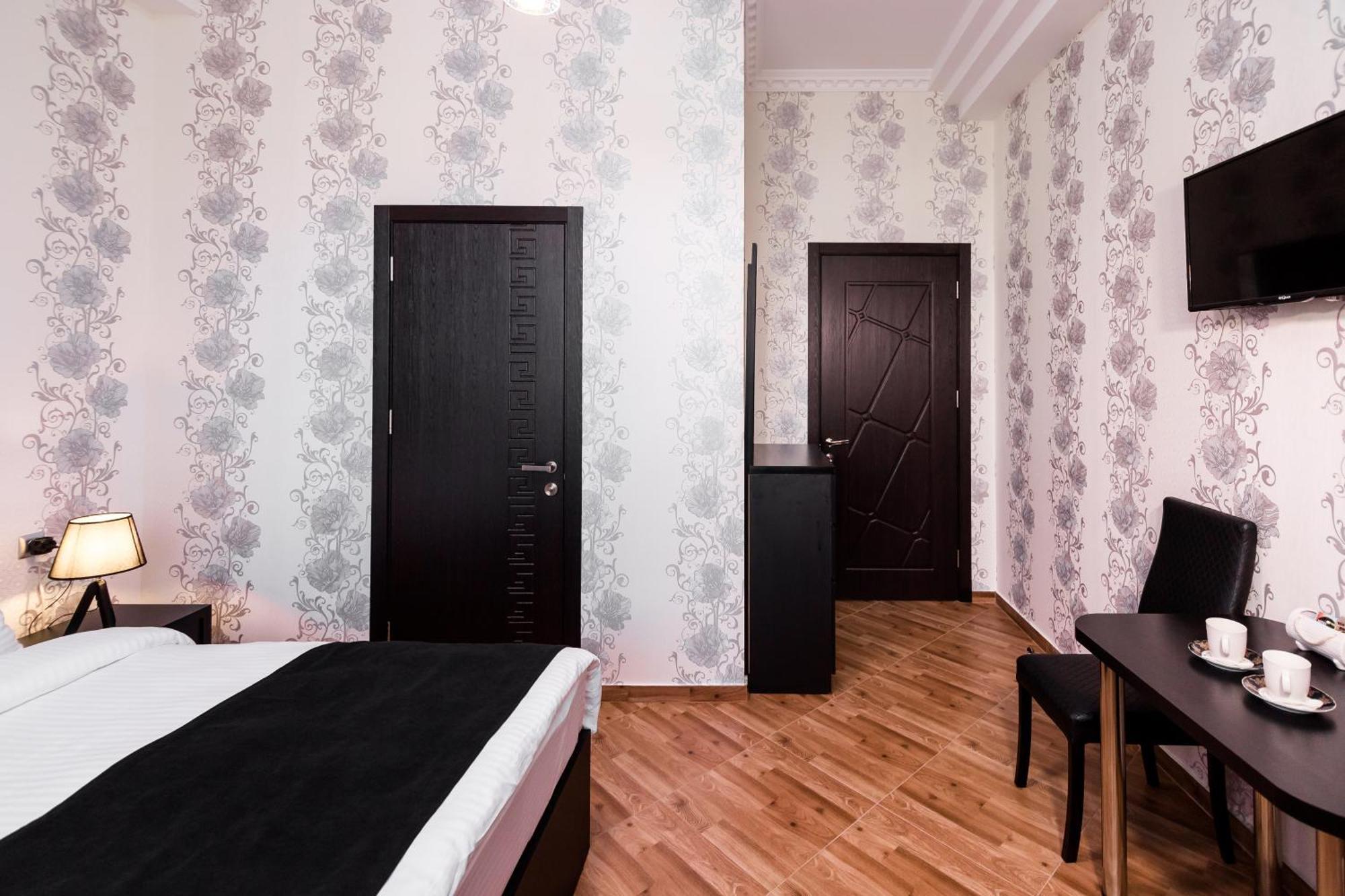 George Hotel ティビリシ エクステリア 写真